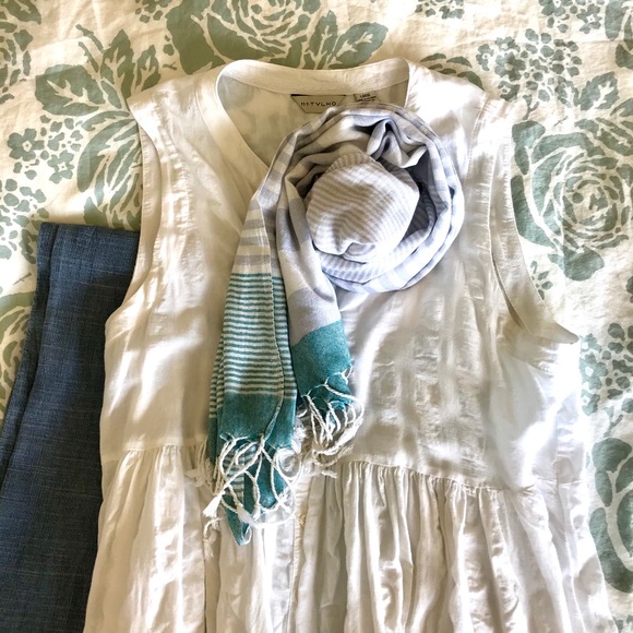 ❌SOLD Striped Scarf - Picture 3 of 6